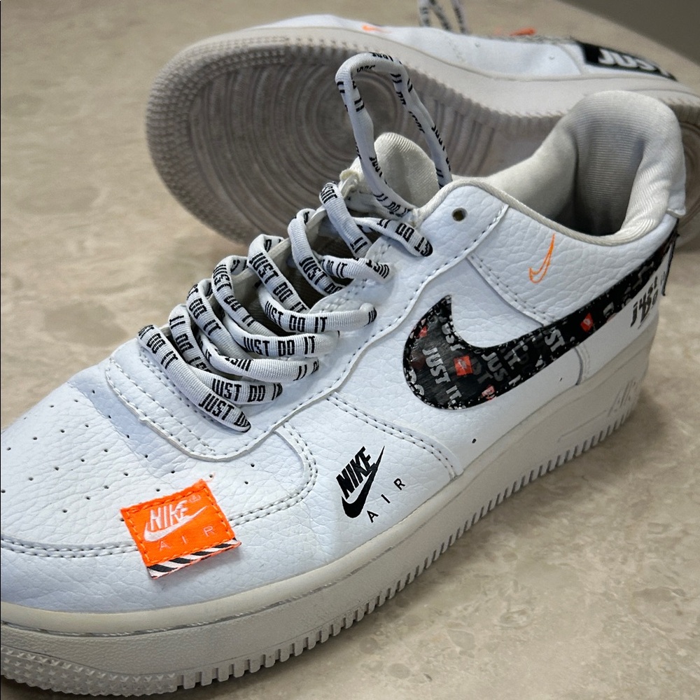 Nike Air White and Orange Patterned Sneakers - Picture 10 of 14